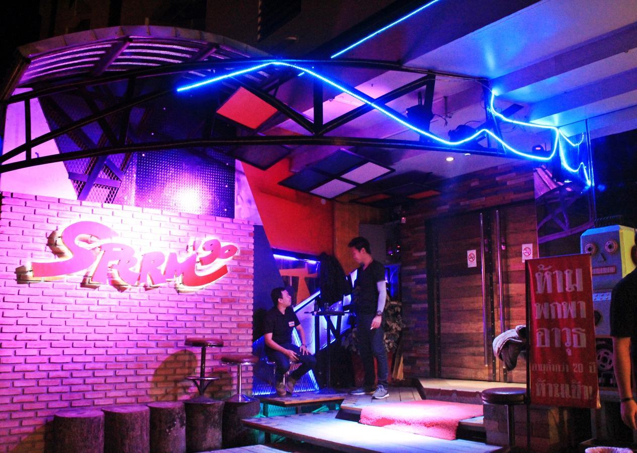 โรงแรมเรือนทิพย์ เชียงราย Ruean Tip Hotel Chiang Rai Exterior foto
